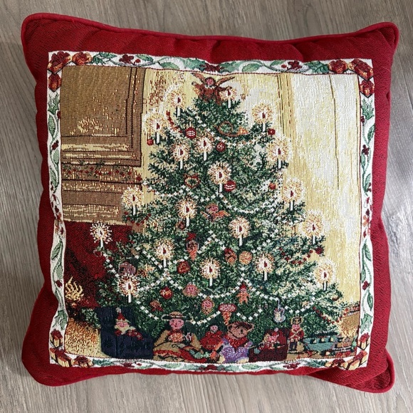 Newport Needlepoint Tapestry Throw Pillow Christmas Tree Vtg Toys Red 17”x17” - Picture 1 of 6
